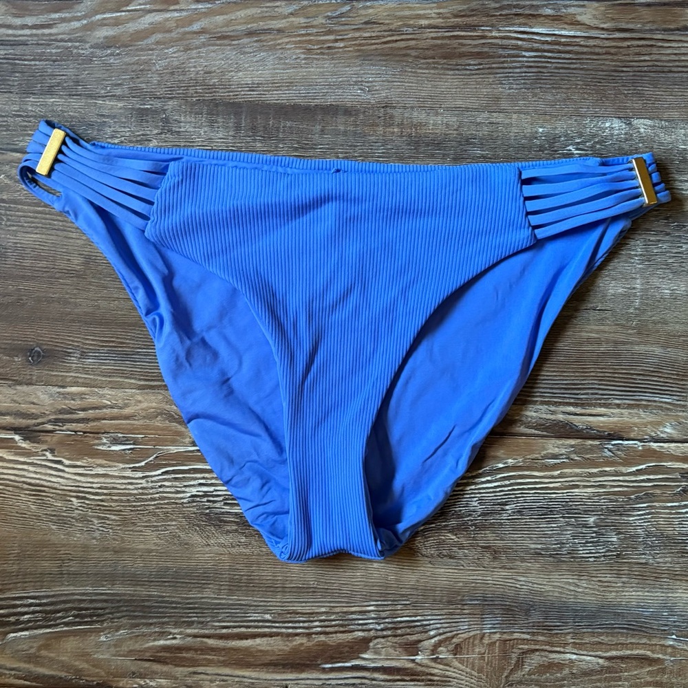 BECCA Modern Edge Cornflower Blue Bottom
